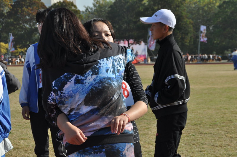 日出水了啊快点使劲动态图