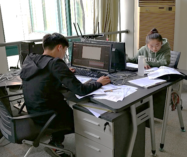 日出水了啊快点使劲动态图