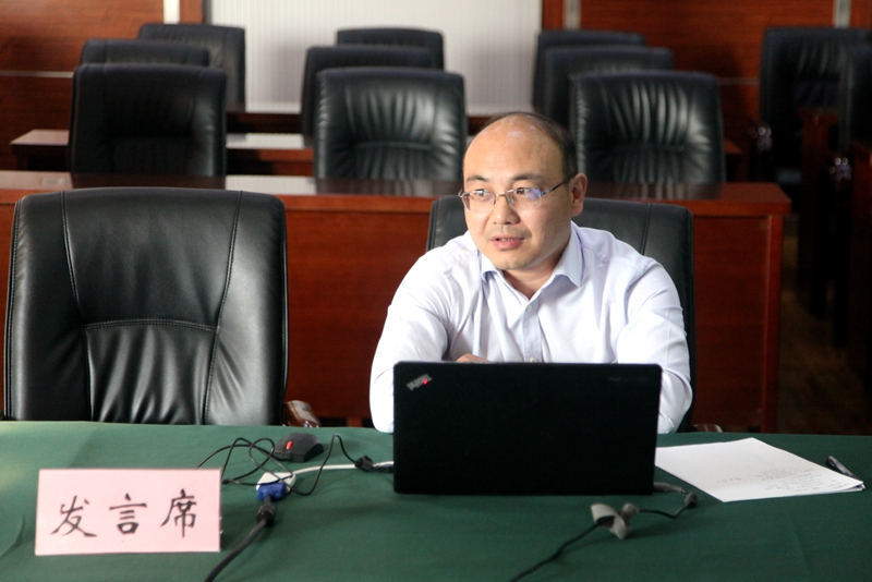 日出水了啊快点使劲动态图