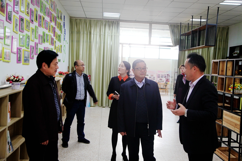 日出水了啊快点使劲动态图