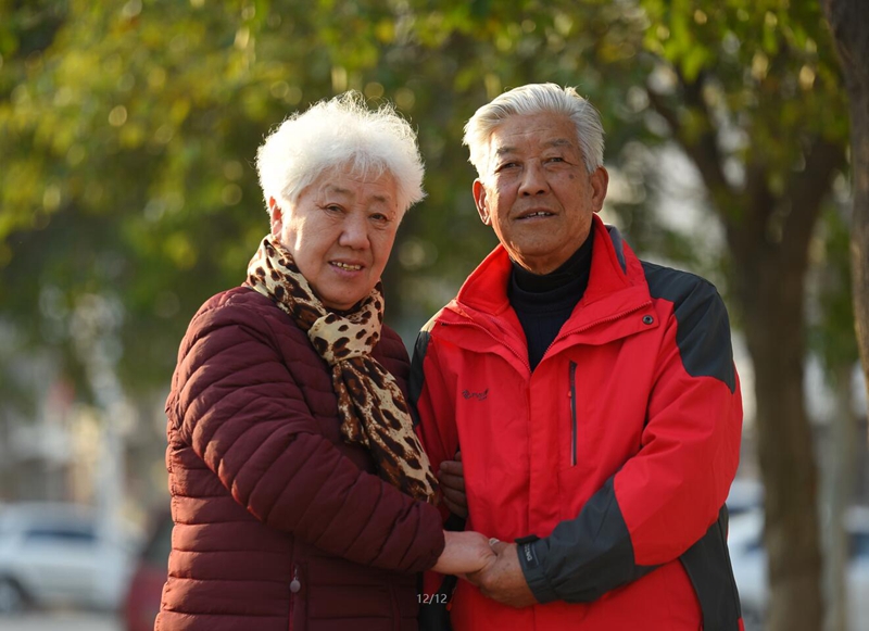 日出水了啊快点使劲动态图