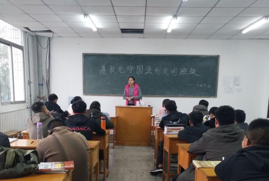 日出水了啊快点使劲动态图