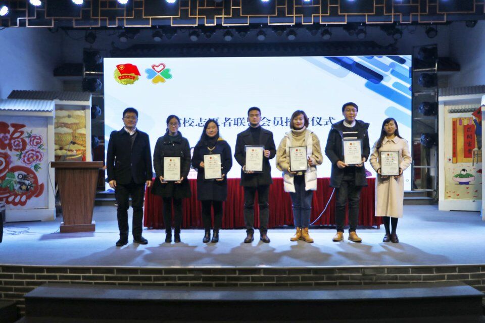 日出水了啊快点使劲动态图