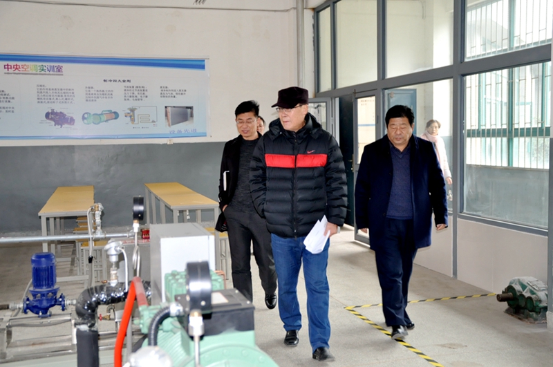 日出水了啊快点使劲动态图