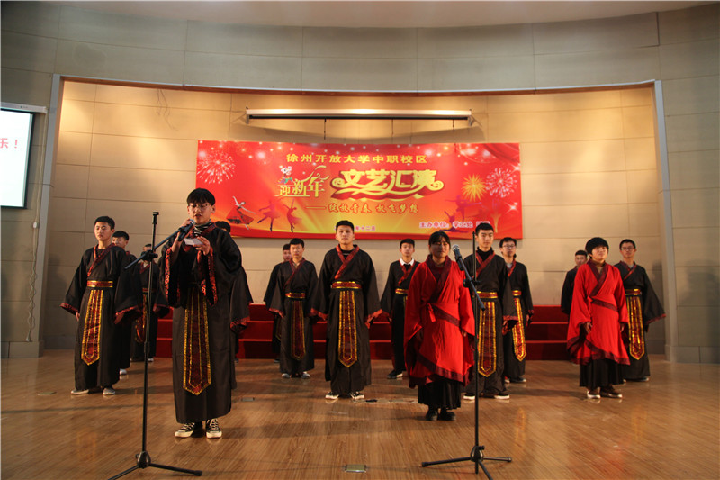 日出水了啊快点使劲动态图