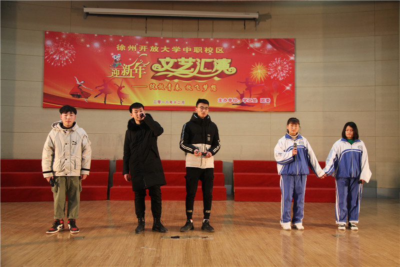 日出水了啊快点使劲动态图