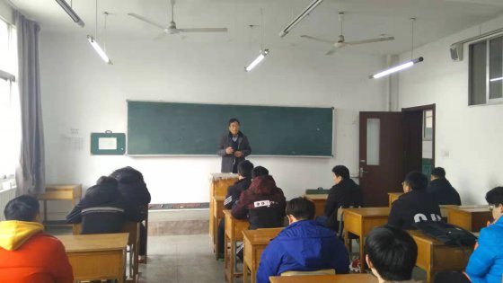 日出水了啊快点使劲动态图