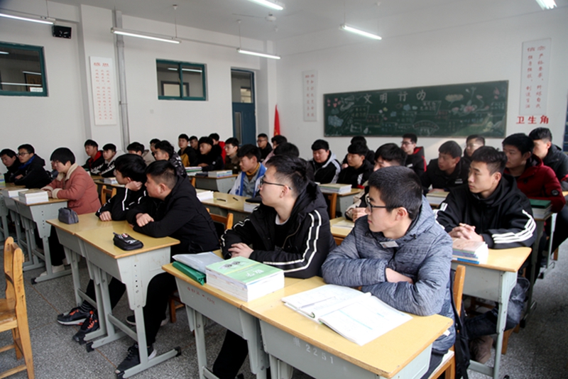 日出水了啊快点使劲动态图