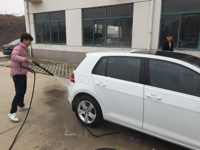 日出水了啊快点使劲动态图