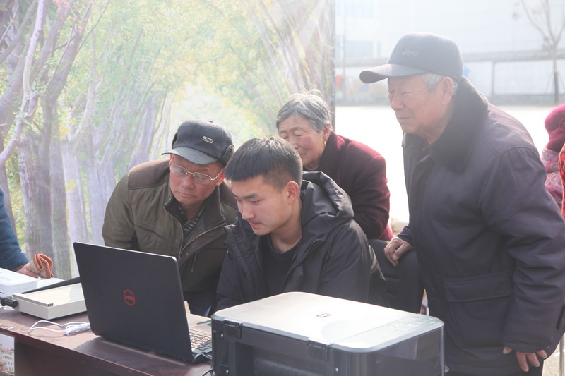 日出水了啊快点使劲动态图