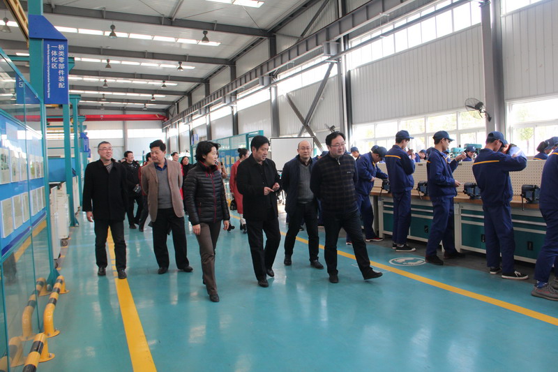 日出水了啊快点使劲动态图