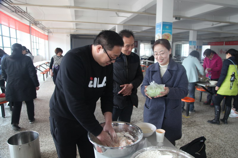 日出水了啊快点使劲动态图