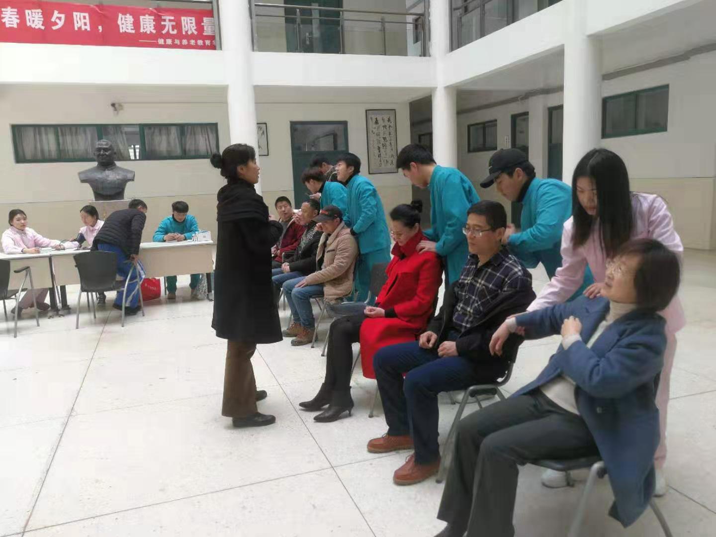 日出水了啊快点使劲动态图