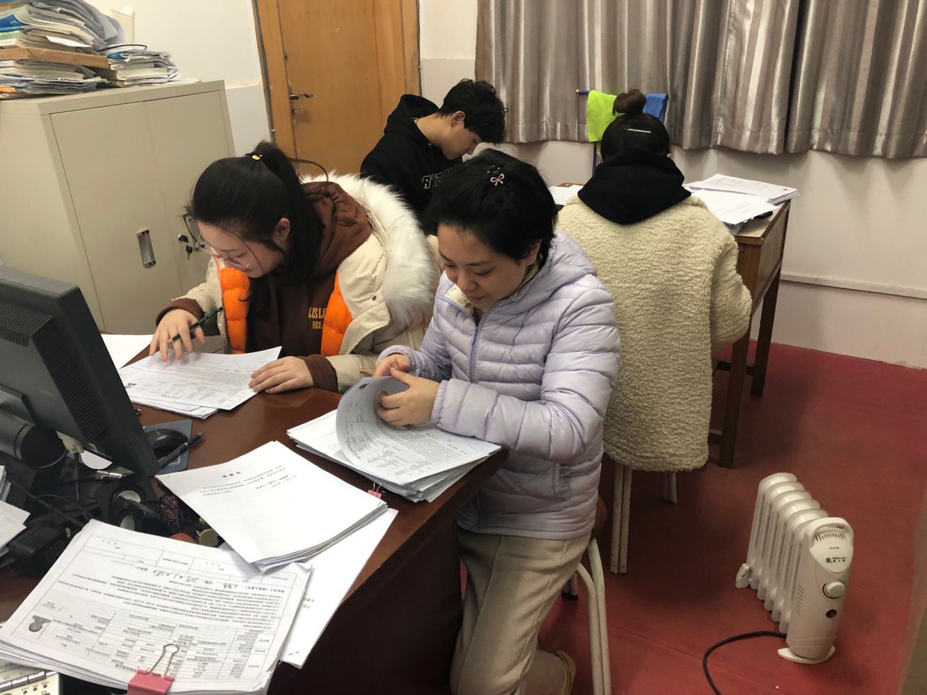 日出水了啊快点使劲动态图