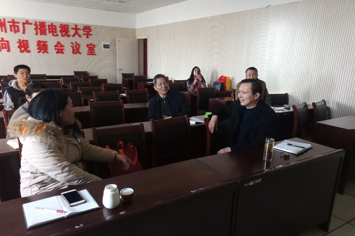 日出水了啊快点使劲动态图