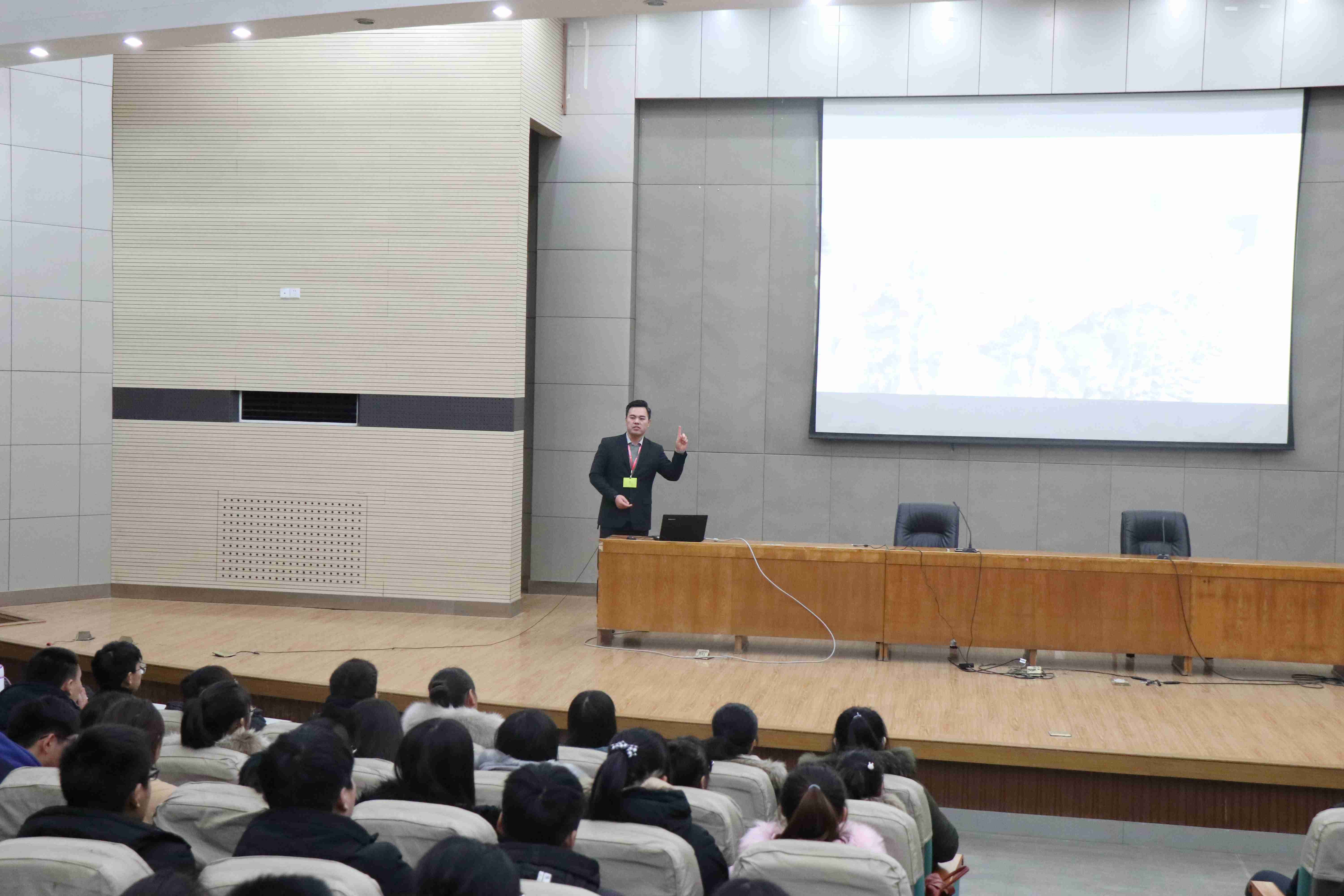 日出水了啊快点使劲动态图