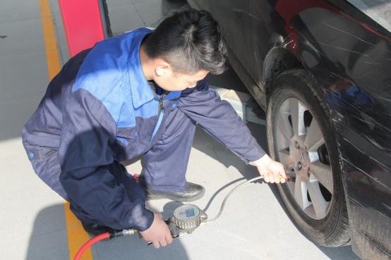 日出水了啊快点使劲动态图