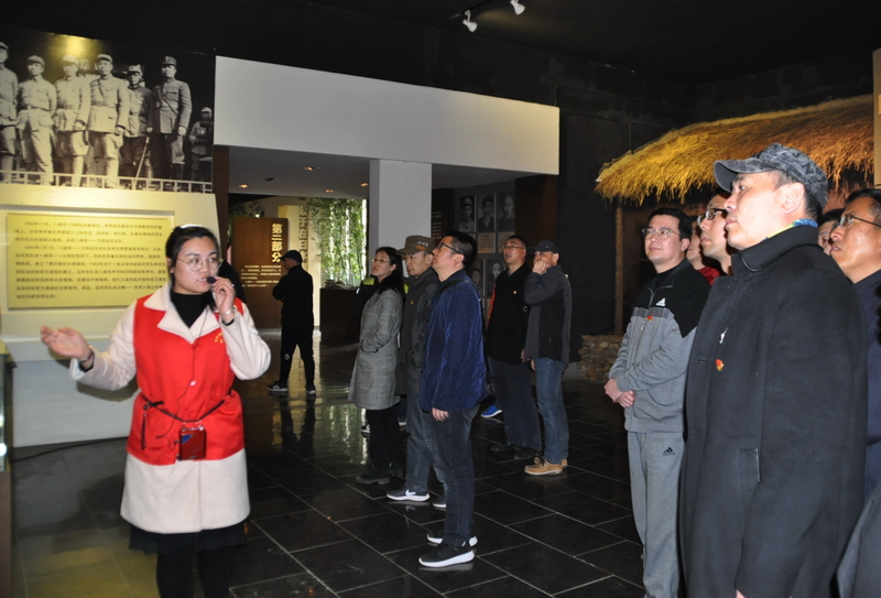 日出水了啊快点使劲动态图