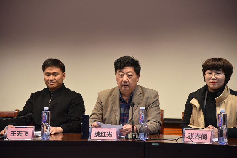 日出水了啊快点使劲动态图