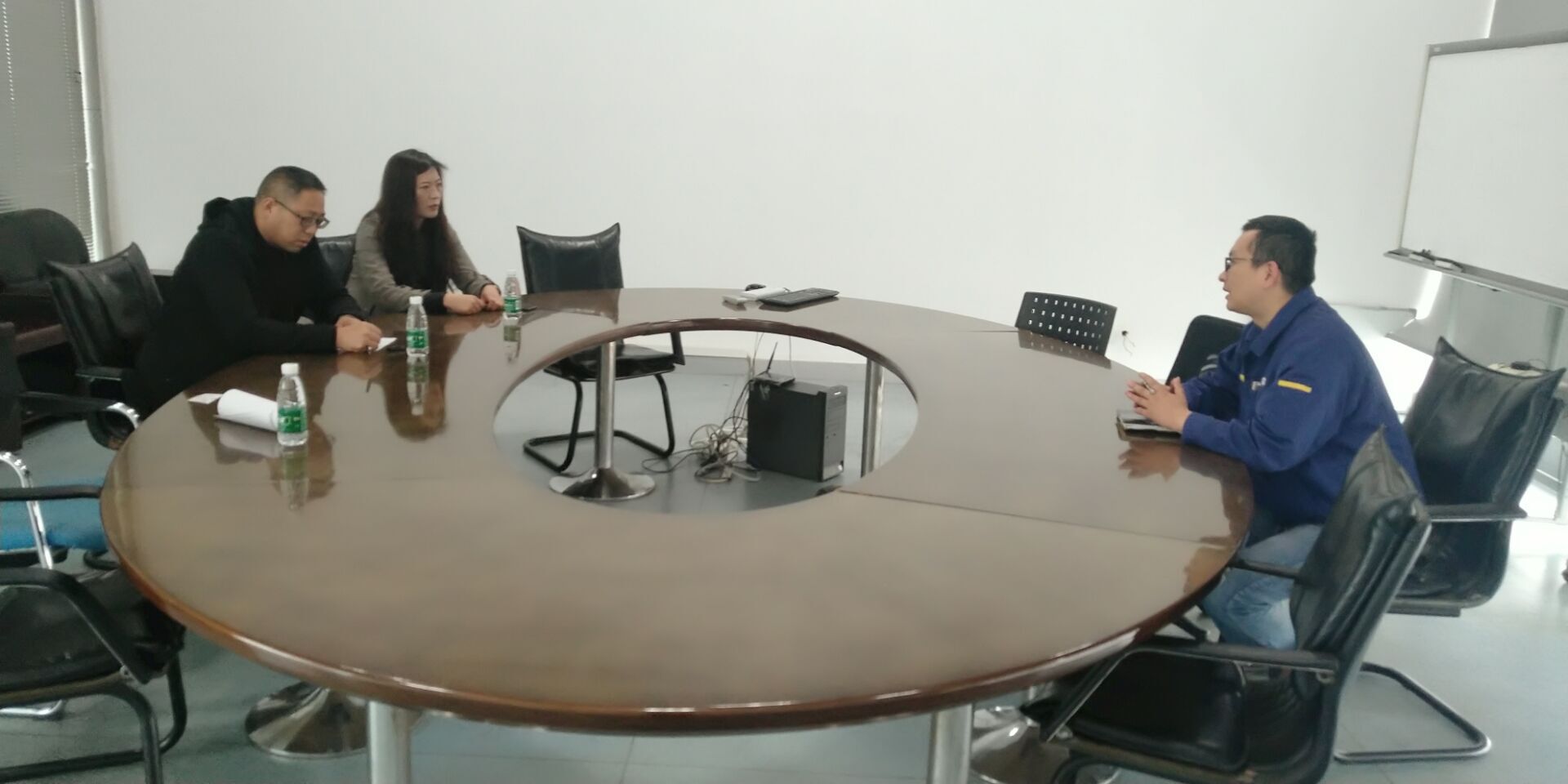 日出水了啊快点使劲动态图