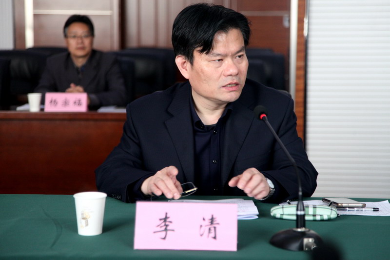 日出水了啊快点使劲动态图