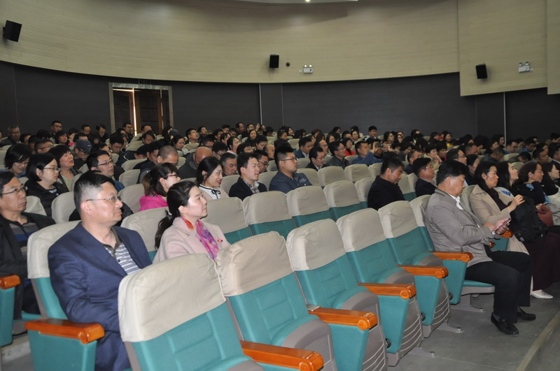 日出水了啊快点使劲动态图