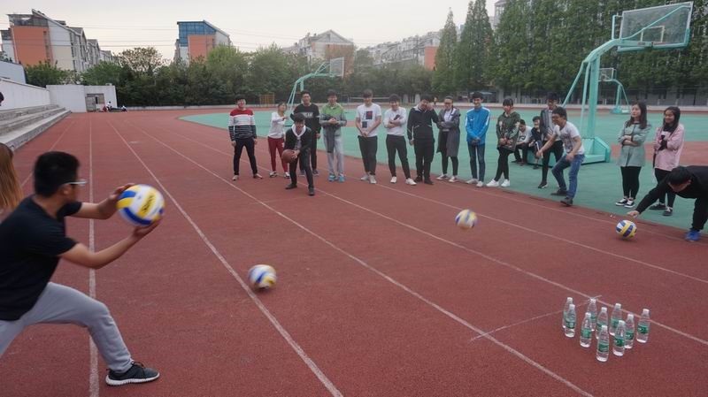 日出水了啊快点使劲动态图