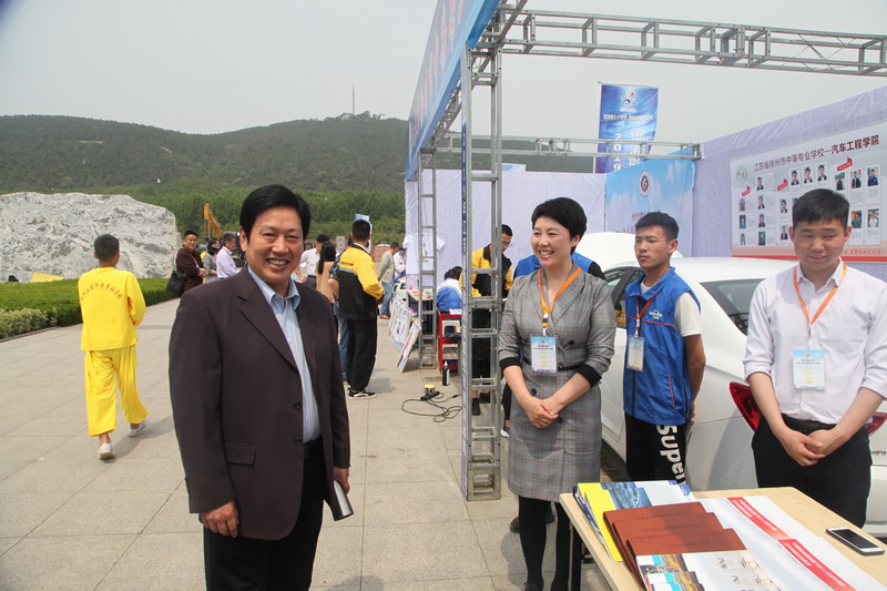 日出水了啊快点使劲动态图