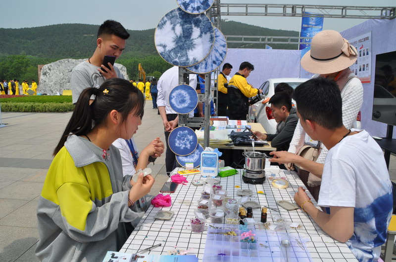 日出水了啊快点使劲动态图