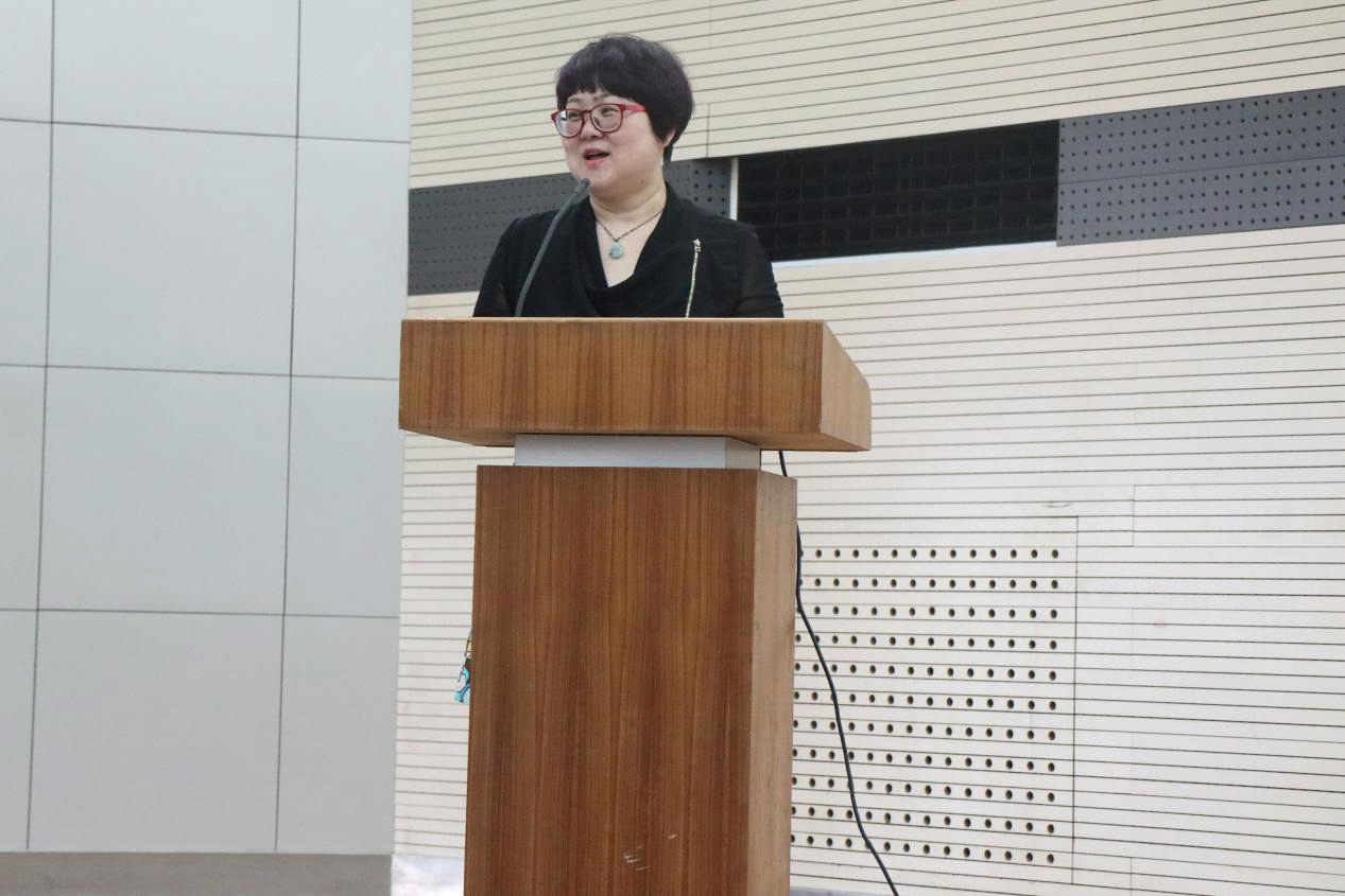 日出水了啊快点使劲动态图