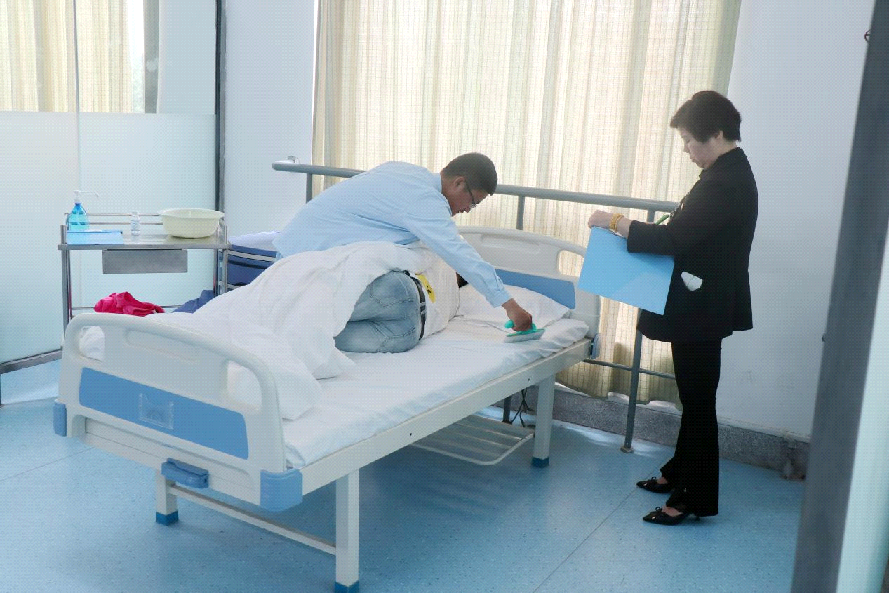 日出水了啊快点使劲动态图