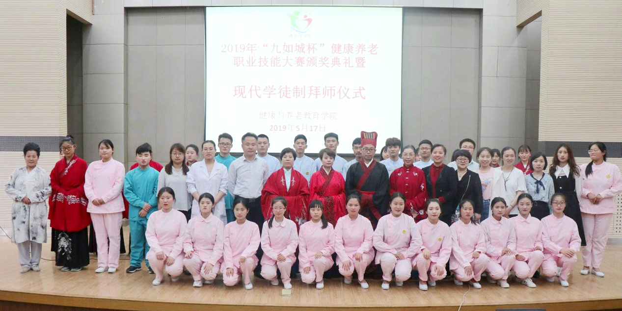 日出水了啊快点使劲动态图