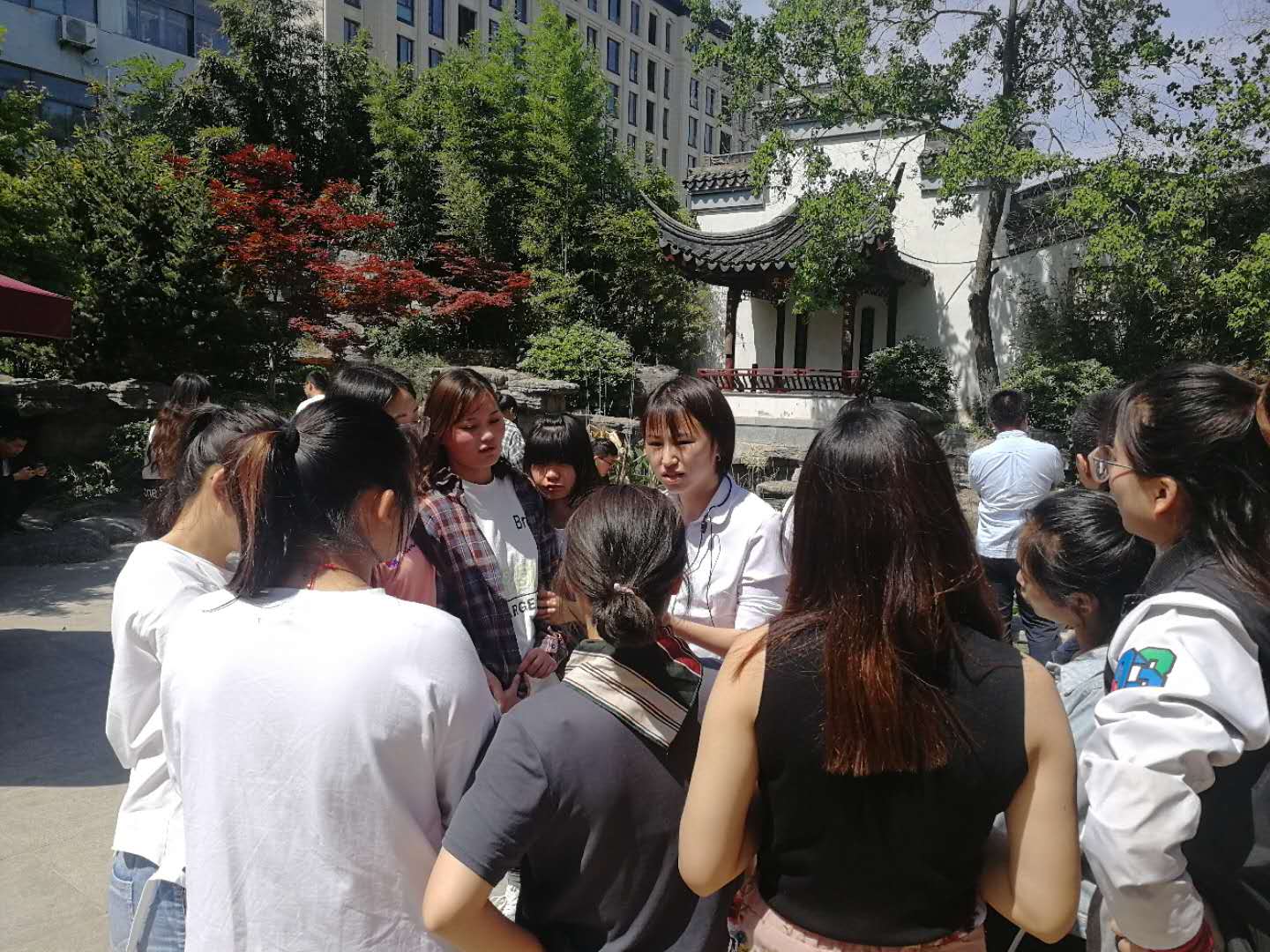 日出水了啊快点使劲动态图