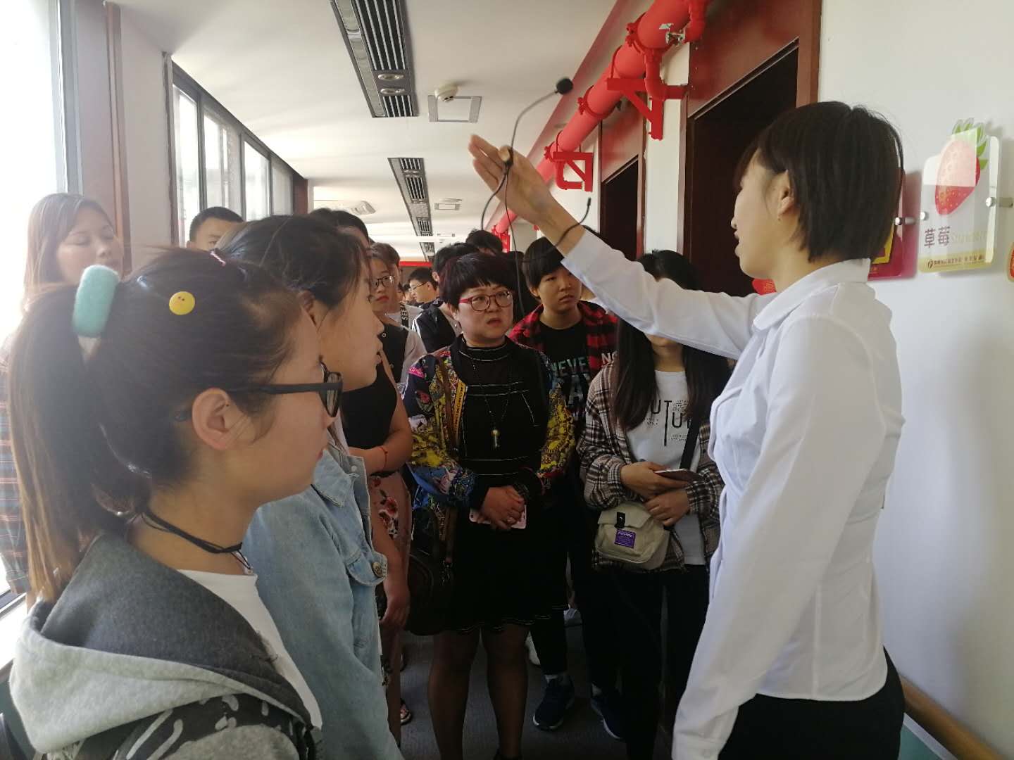 日出水了啊快点使劲动态图