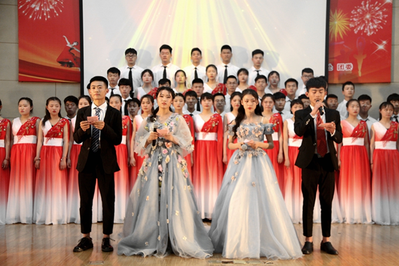 日出水了啊快点使劲动态图