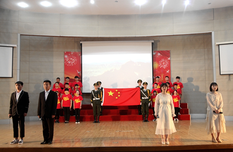 日出水了啊快点使劲动态图