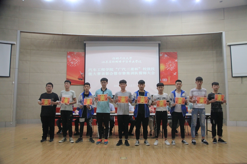 日出水了啊快点使劲动态图