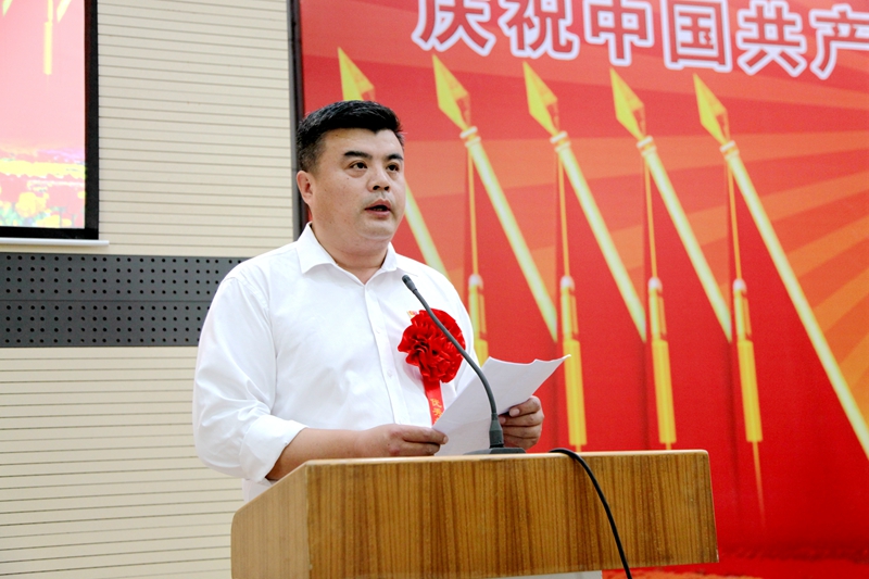 日出水了啊快点使劲动态图