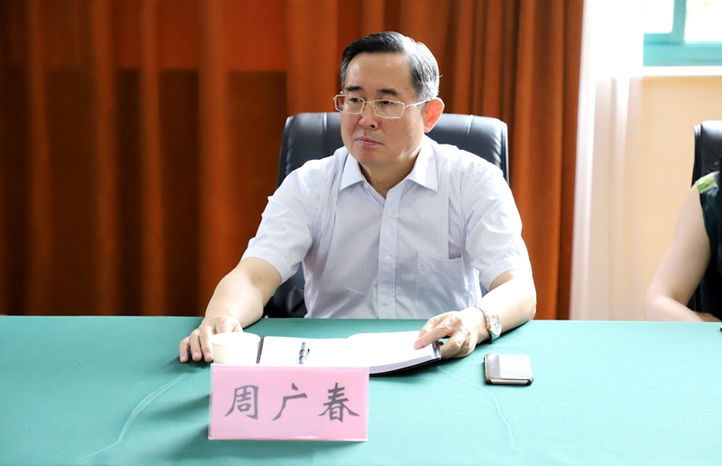 日出水了啊快点使劲动态图