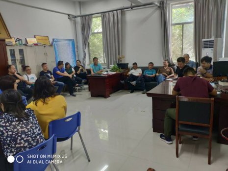 日出水了啊快点使劲动态图