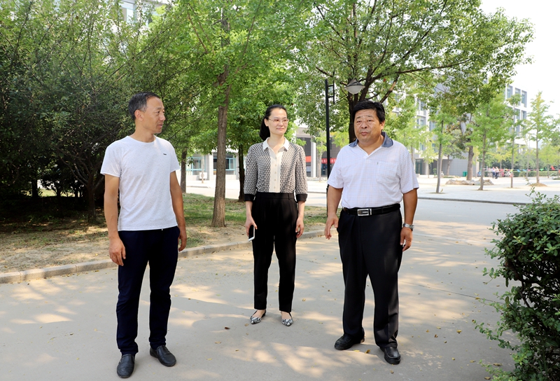 日出水了啊快点使劲动态图