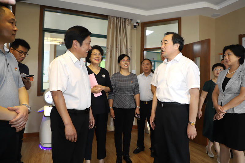 日出水了啊快点使劲动态图