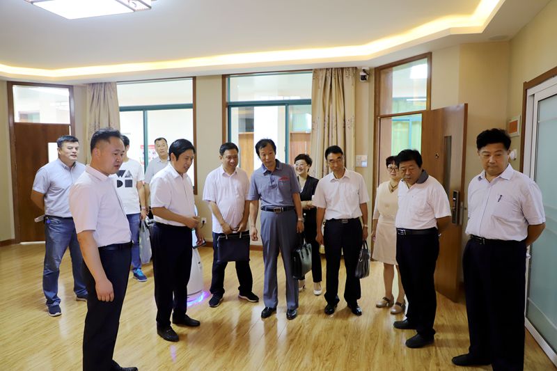 日出水了啊快点使劲动态图