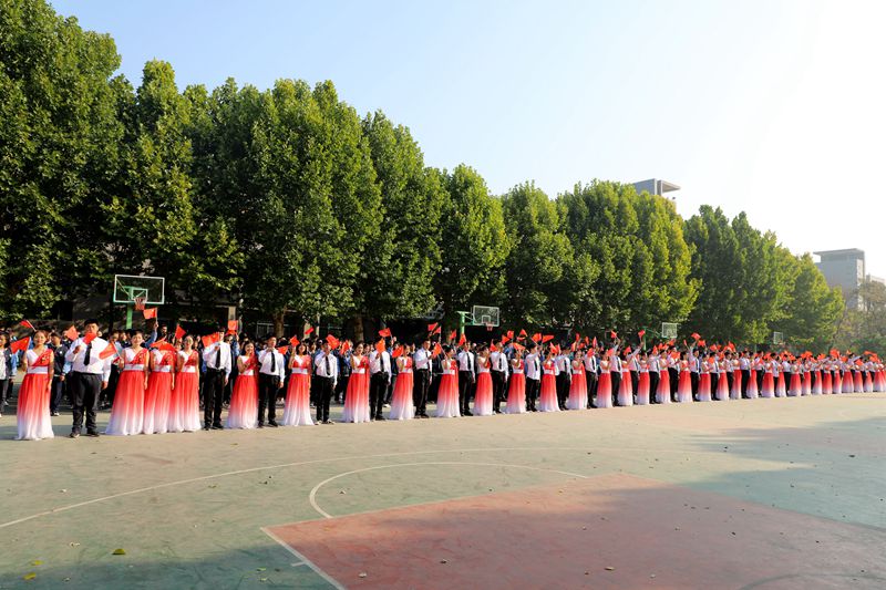 日出水了啊快点使劲动态图