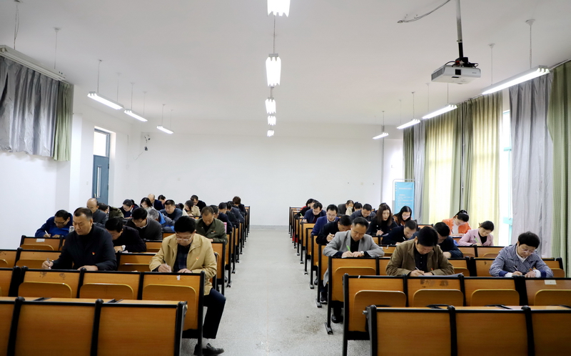 日出水了啊快点使劲动态图