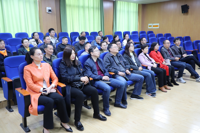 日出水了啊快点使劲动态图