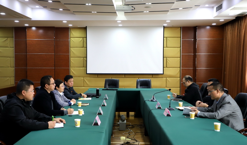 日出水了啊快点使劲动态图