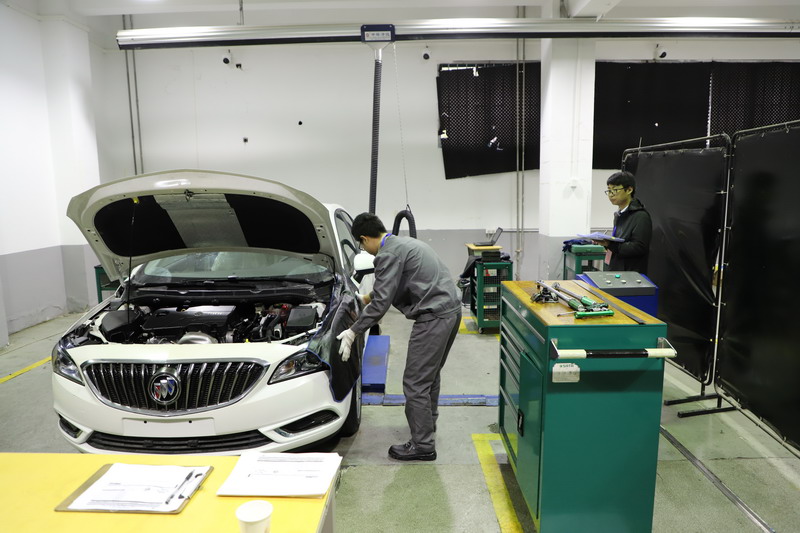 2019年徐州市职业学校技能大赛汽车机电维修技能大赛、建筑智能化系统安装与调试技能大赛在我校成功举办