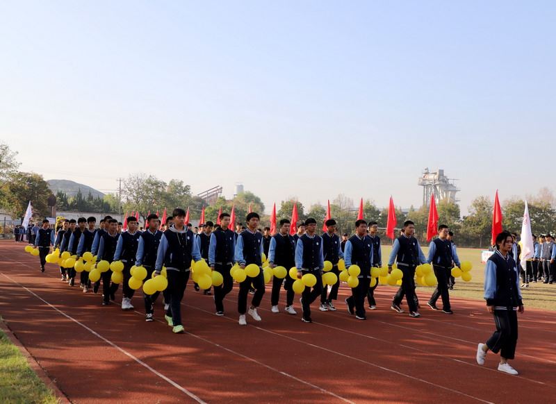 日出水了啊快点使劲动态图