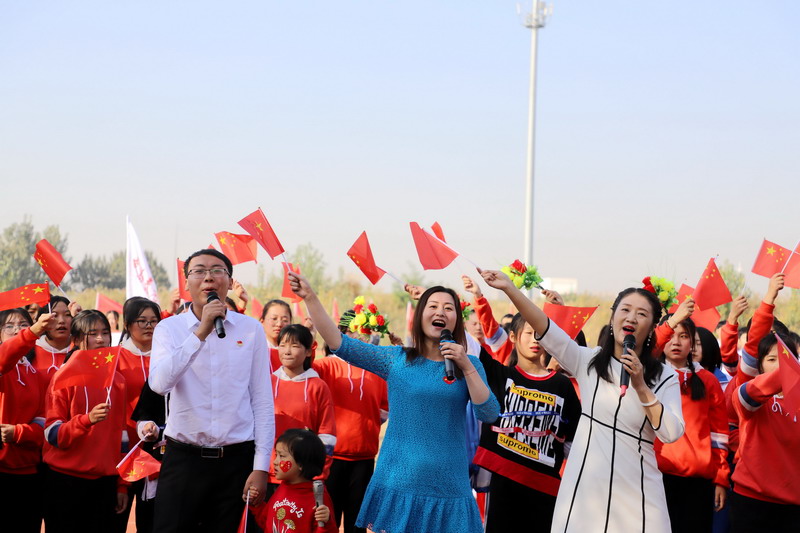 日出水了啊快点使劲动态图